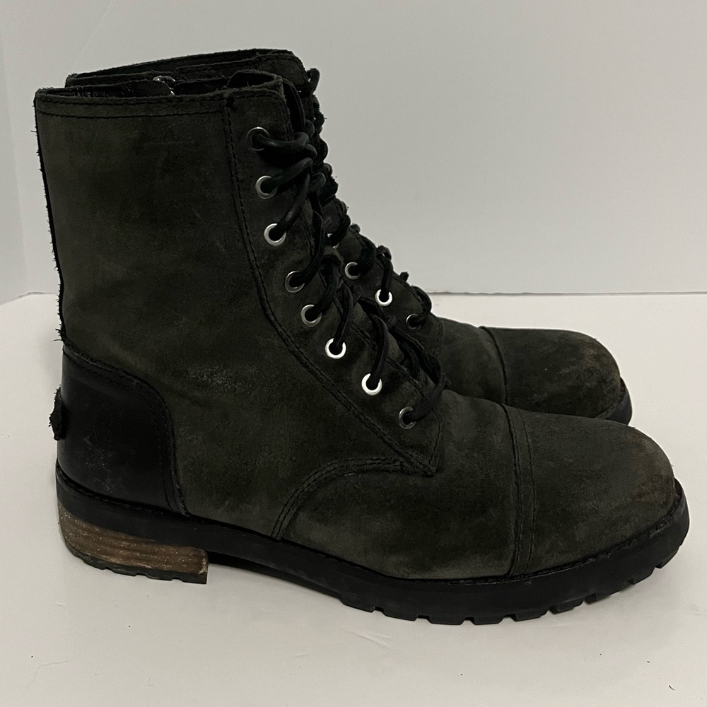 UGG Black Distressed Suede Combat Boots Side Zip Lug 9